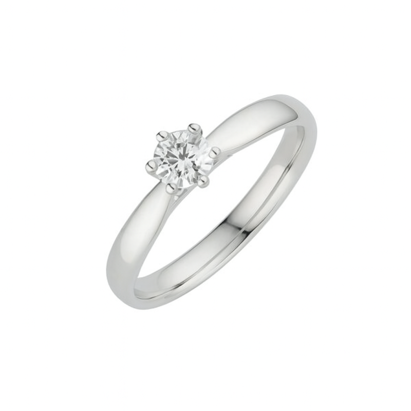 Elegant Solitaire Diamond Ring